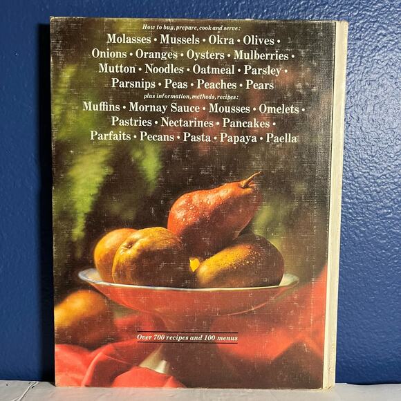 Woman's Day Encyclopedia of Cookery Vol. 8 - Vintage Cook Book 1966 - Picture 2 of 8